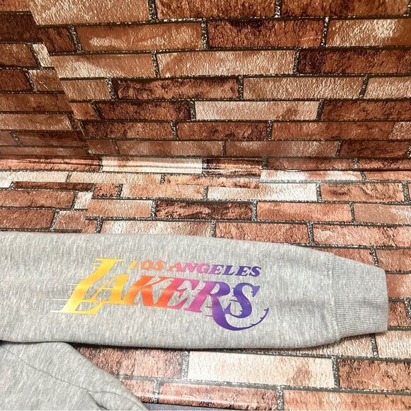 LAKERS Los Angeles Hoodie NBA Basketball Team - Picture 2 of 10